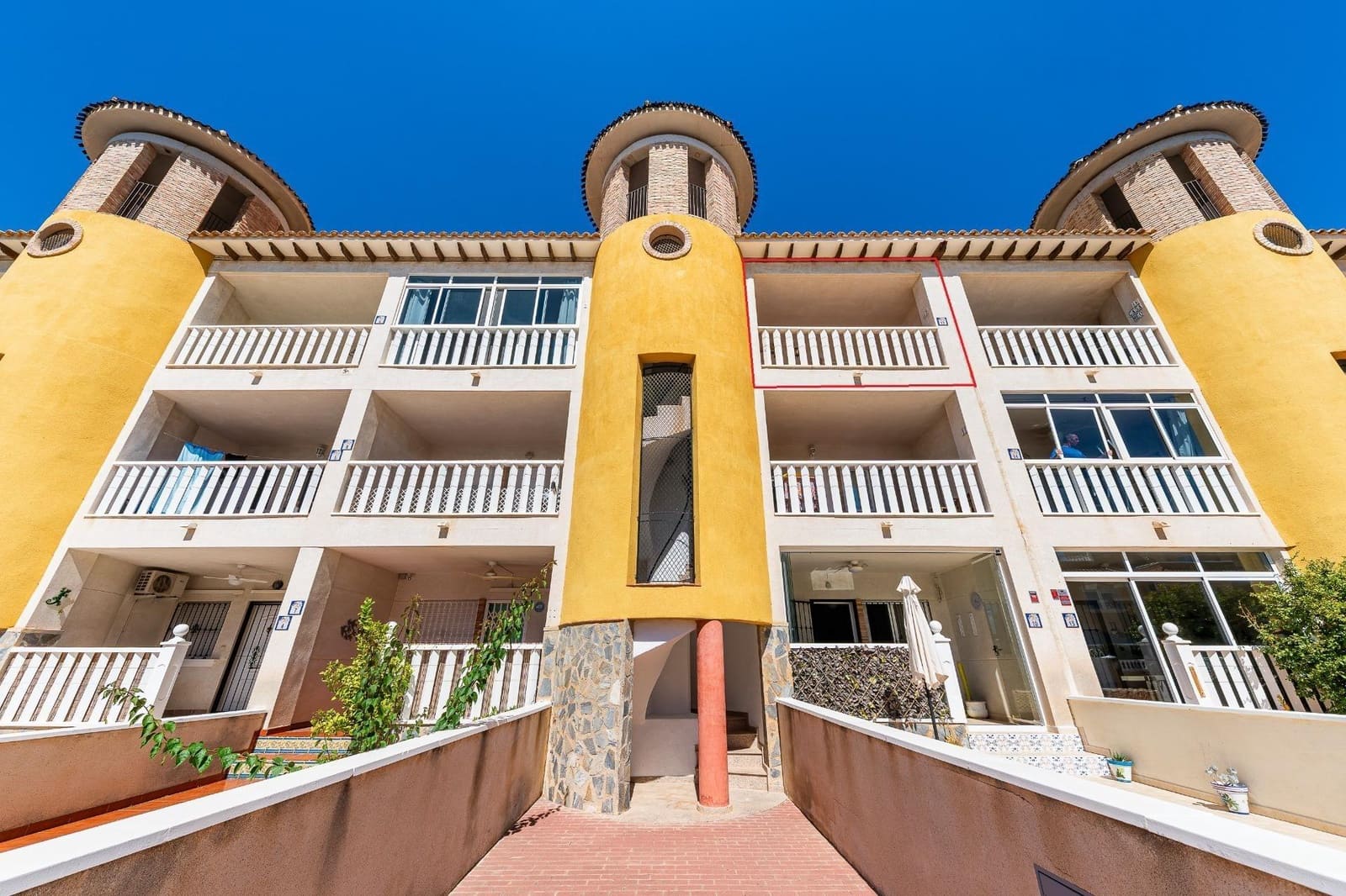 2 soverom Penthouse til salgs i Villamartin med svømmebasseng - € 134 900 (Ref: 10159690)