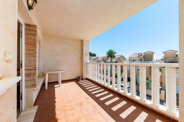 2 soverom Penthouse til salgs i Villamartin, Orihuela med svømmebasseng - € 134 900 (Ref: 10159690)