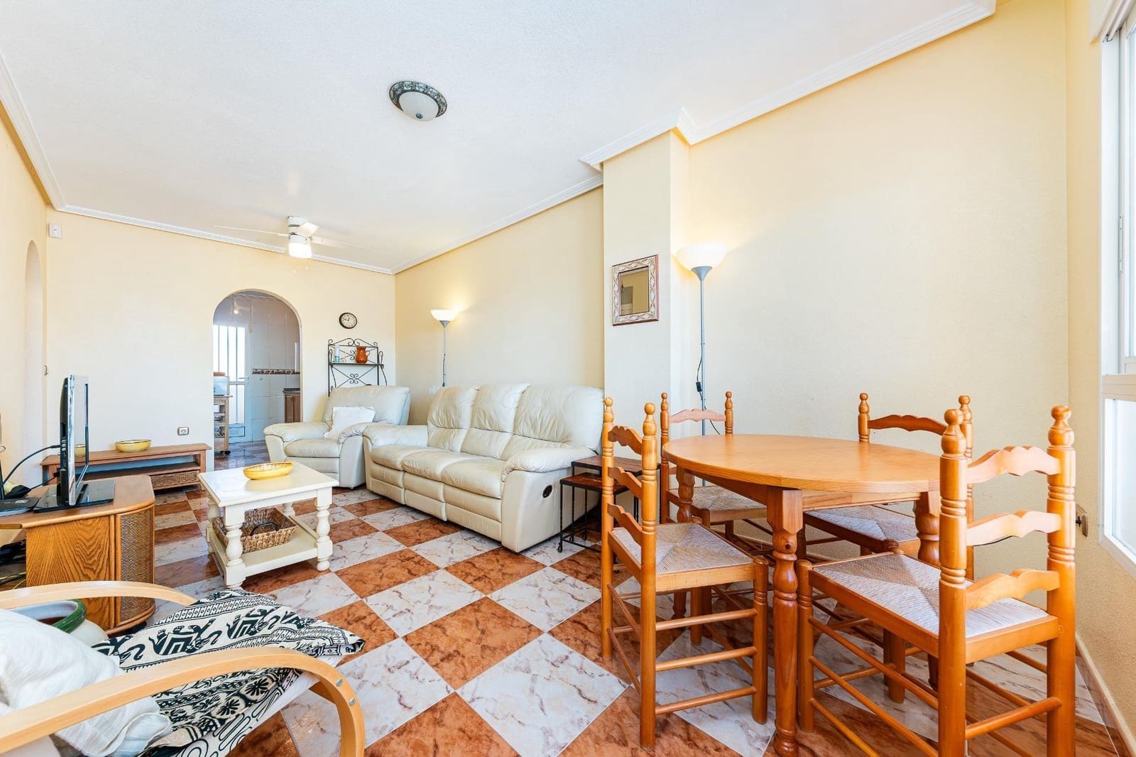 2 soverom Penthouse til salgs i Villamartin med svømmebasseng - € 134 900 (Ref: 10159690)