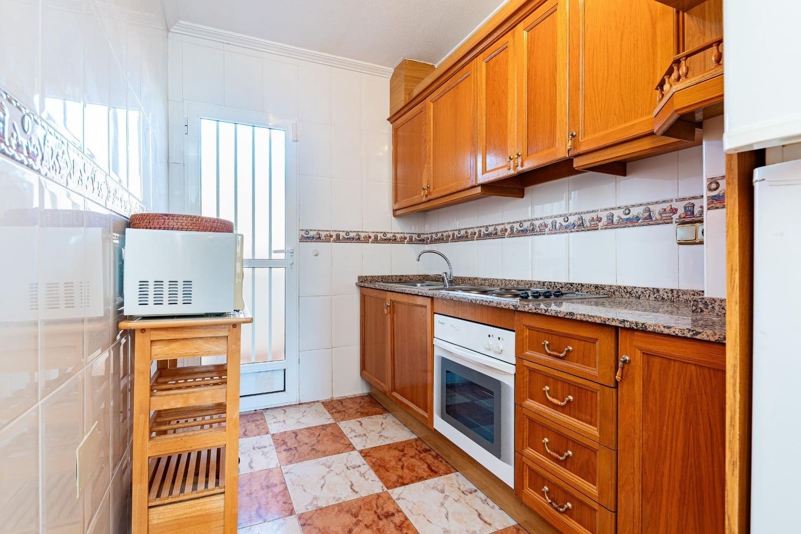 2 soverom Penthouse til salgs i Villamartin med svømmebasseng - € 134 900 (Ref: 10159690)