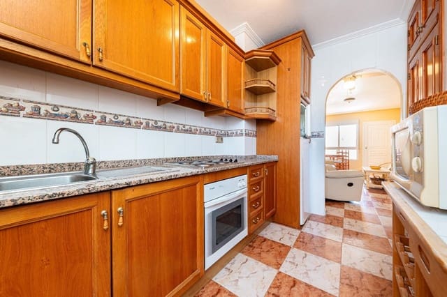 2 soverom Penthouse til salgs i Villamartin, Orihuela med svømmebasseng - € 134 900 (Ref: 10159690)