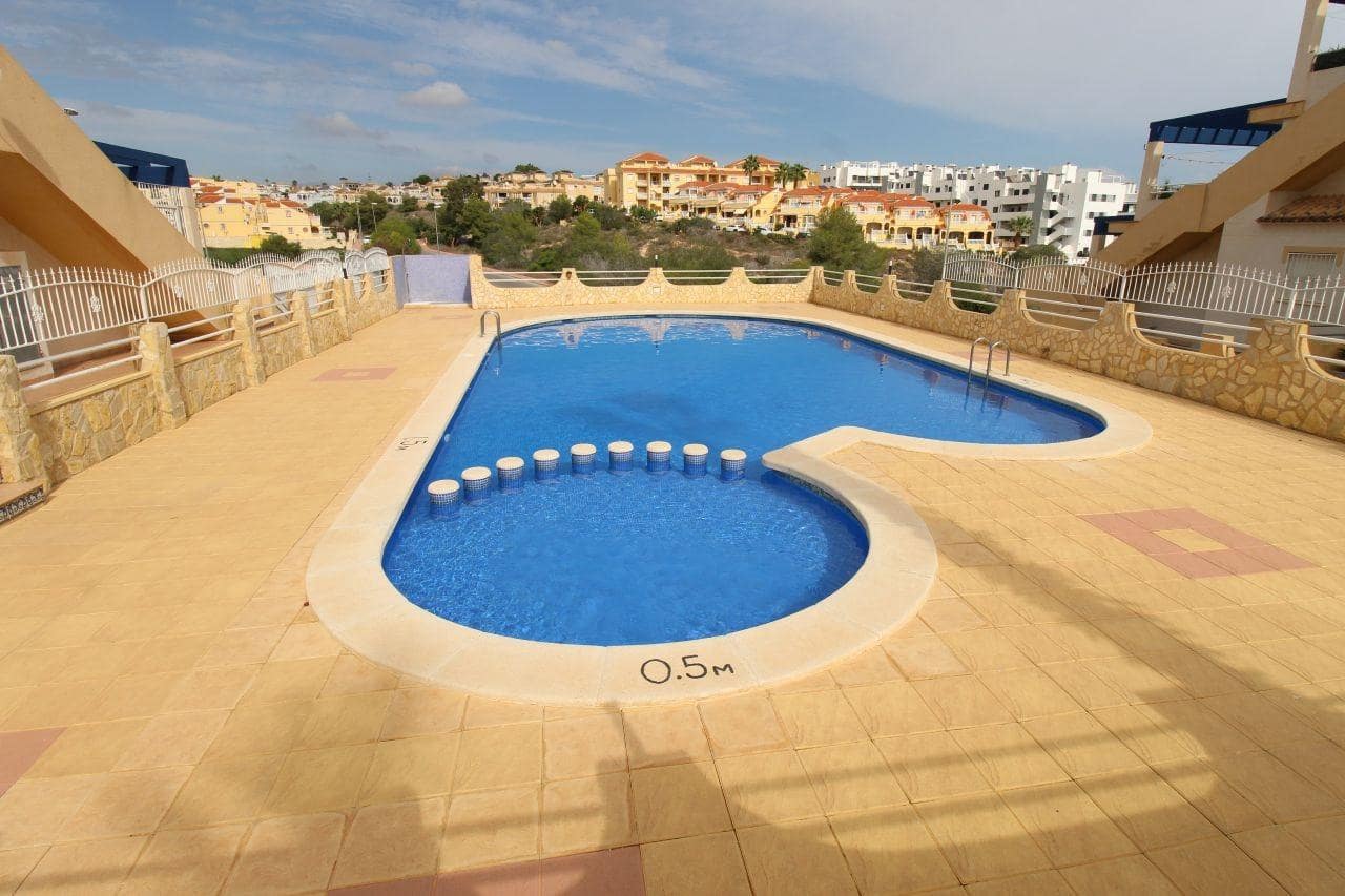 2 soveværelse Penthouse til salg i Filipinas med swimmingpool garage - € 159.900 (Ref: 10162276)
