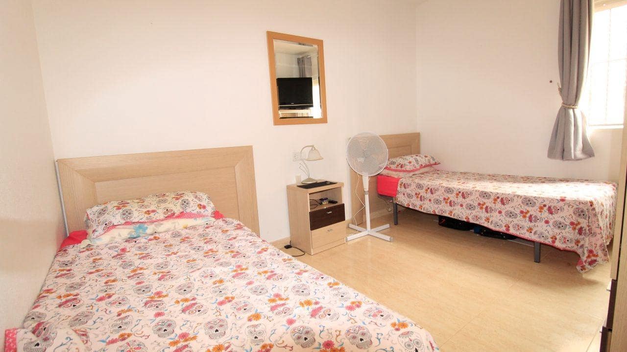 2 soveværelse Penthouse til salg i Filipinas med swimmingpool garage - € 159.900 (Ref: 10162276)