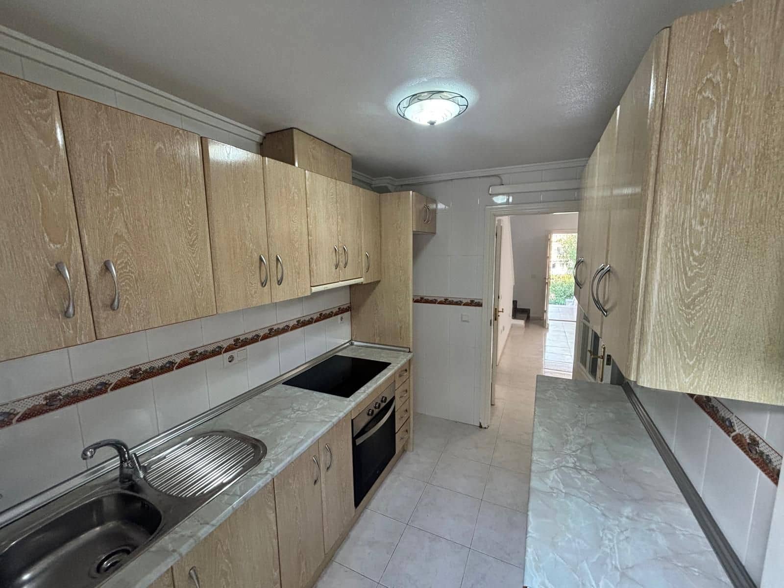 3 slaapkamer Rijtjeshuis te koop in Benijofar met zwembad - € 225.000 (Ref: 10163121)