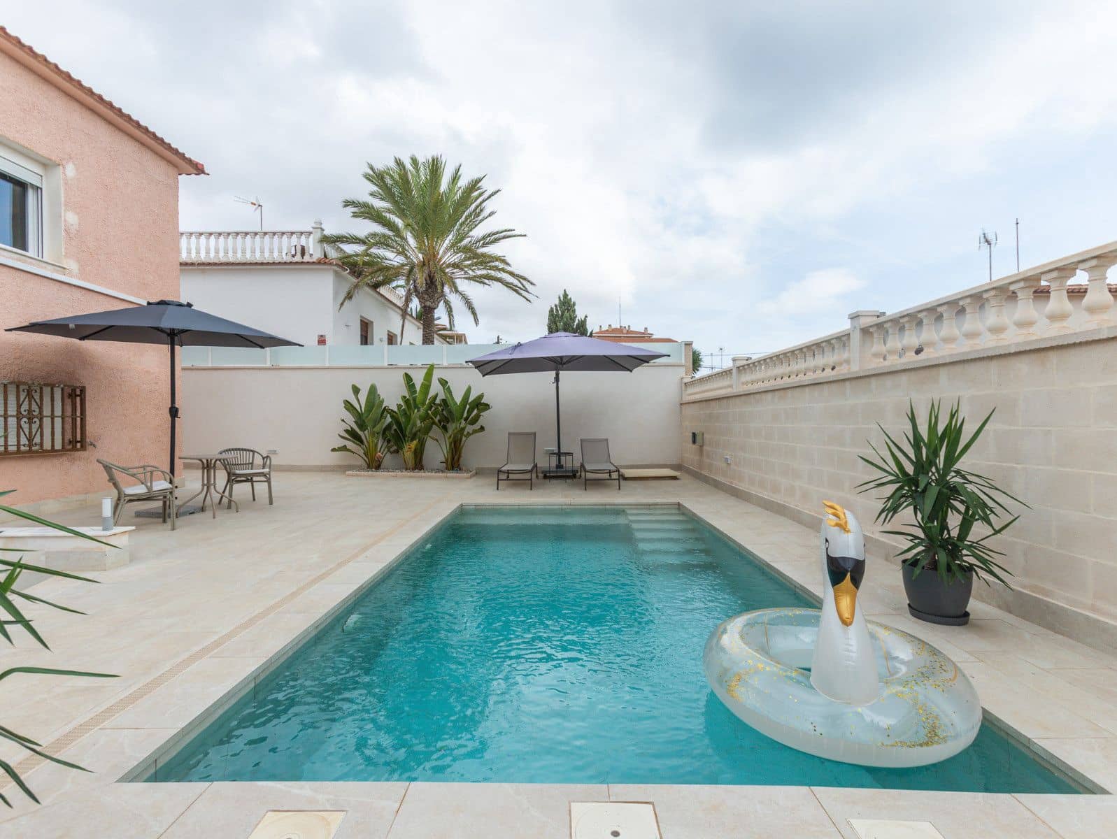 3 bedroom Terraced Villa for sale in Punta Prima with pool garage - € 680,000 (Ref: 10173959)