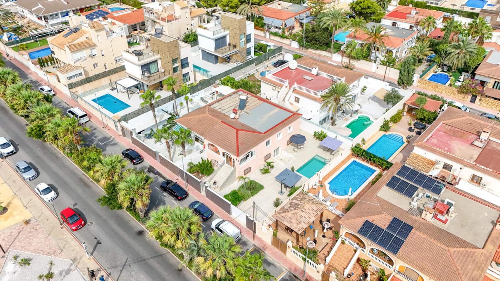 3 bedroom Terraced Villa for sale in Punta Prima with pool garage - € 680,000 (Ref: 10173959)