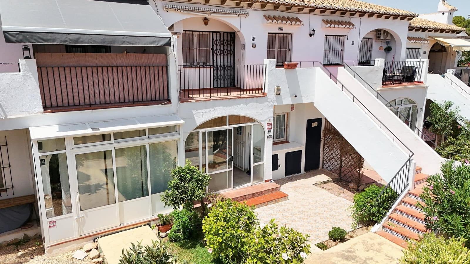 1 slaapkamer Bungalow te koop in Torrevieja met zwembad garage - € 119.000 (Ref: 10177168)