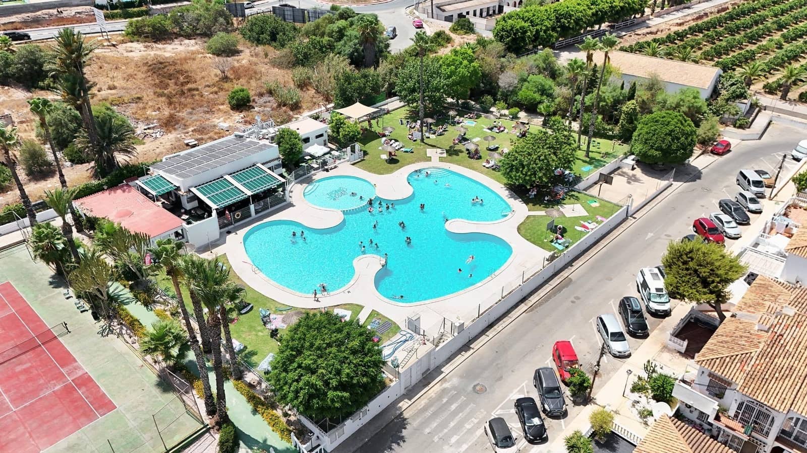 1 slaapkamer Bungalow te koop in Torrevieja met zwembad garage - € 119.000 (Ref: 10177168)