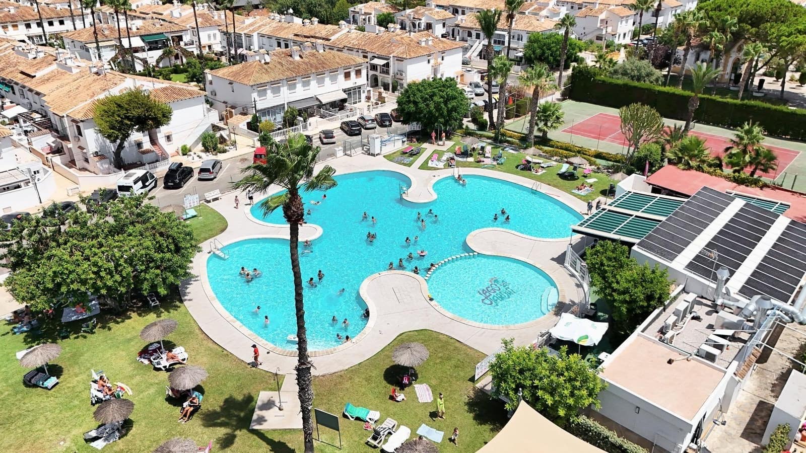 1 slaapkamer Bungalow te koop in Torrevieja met zwembad garage - € 119.000 (Ref: 10177168)