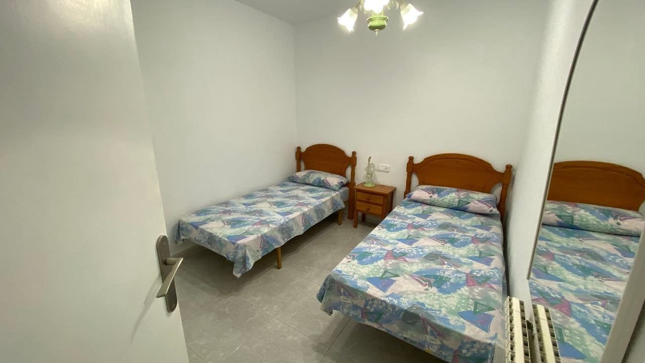 6 bedroom Villa for sale in Filipinas with pool - € 450,000 (Ref: 6157511)