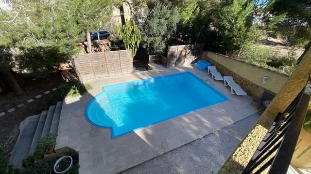 6 bedroom Villa for sale in Las Filipinas with pool - € 450,000 (Ref: 6157511)