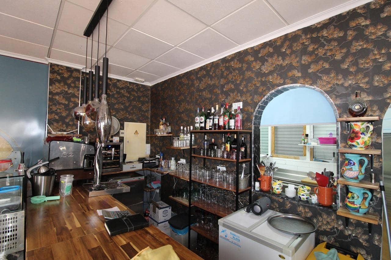 Komercyjne na sprzedaż w Orihuela Costa - 40 000 € (Ref: 6776647)