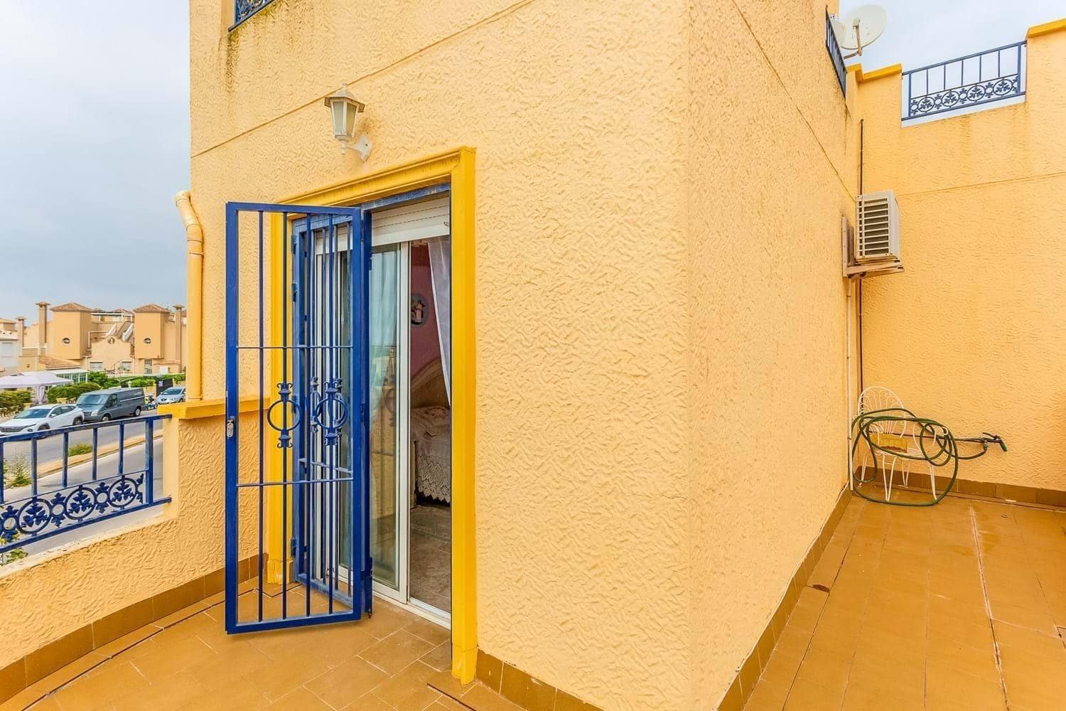 3 chambre Villa/Maison à vendre à Playa Flamenca avec piscine - 285 000 € (Ref: 8843379)