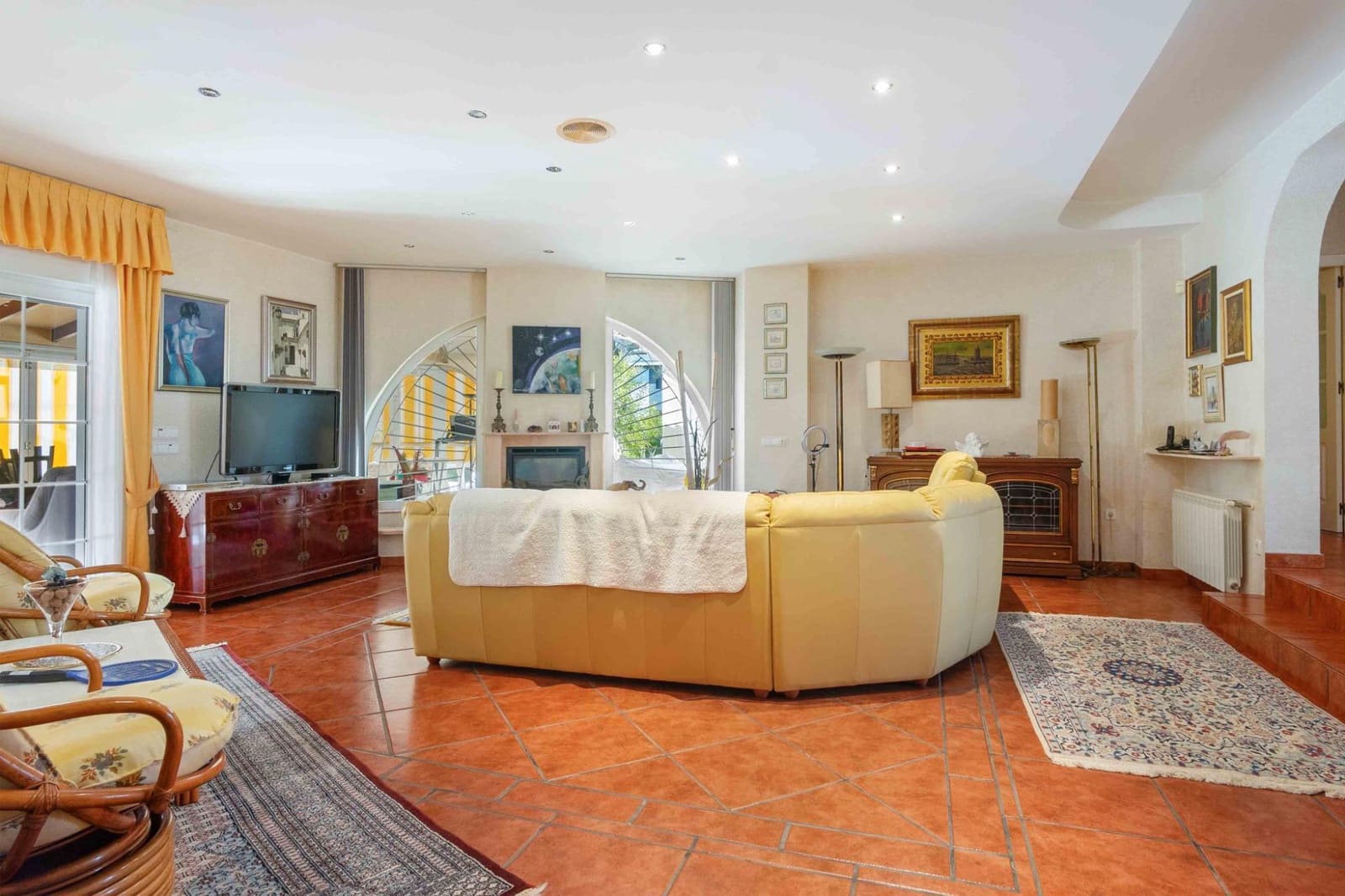 3 bedroom Villa for sale in Cabo Roig with pool garage - € 1,750,000 (Ref: 8884330)