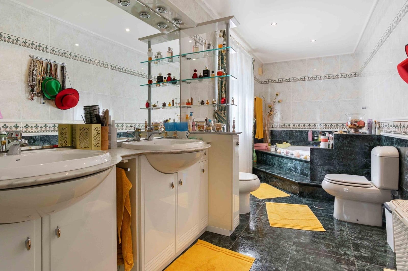 3 bedroom Villa for sale in Cabo Roig with pool garage - € 1,750,000 (Ref: 8884330)