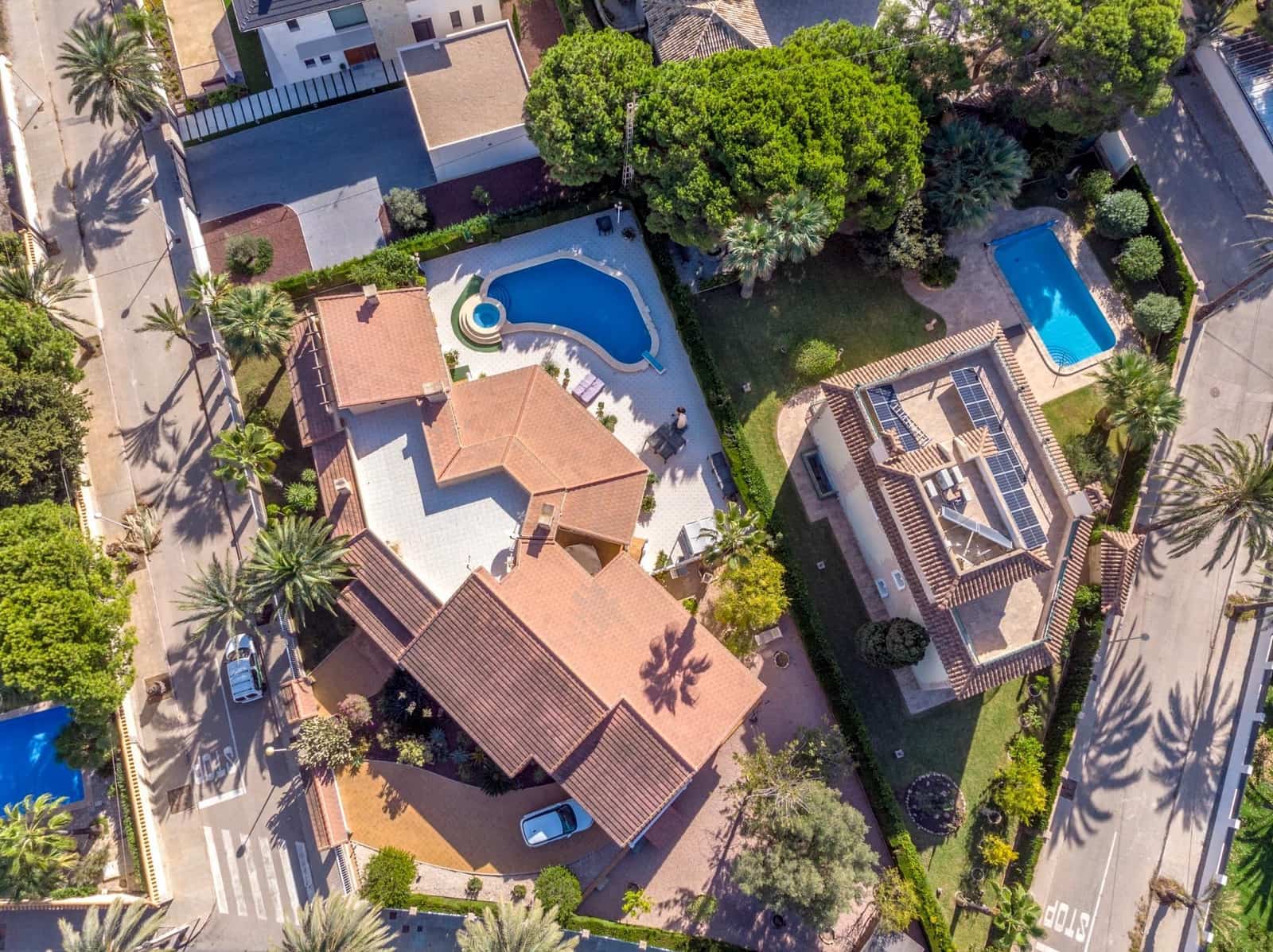 3 bedroom Villa for sale in Cabo Roig with pool garage - € 1,750,000 (Ref: 8884330)
