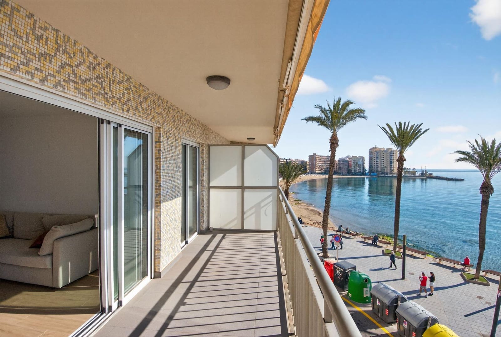 4 makuuhuone Huoneisto myytävänä paikassa Torrevieja - 379 000 € (Ref: 8884331)