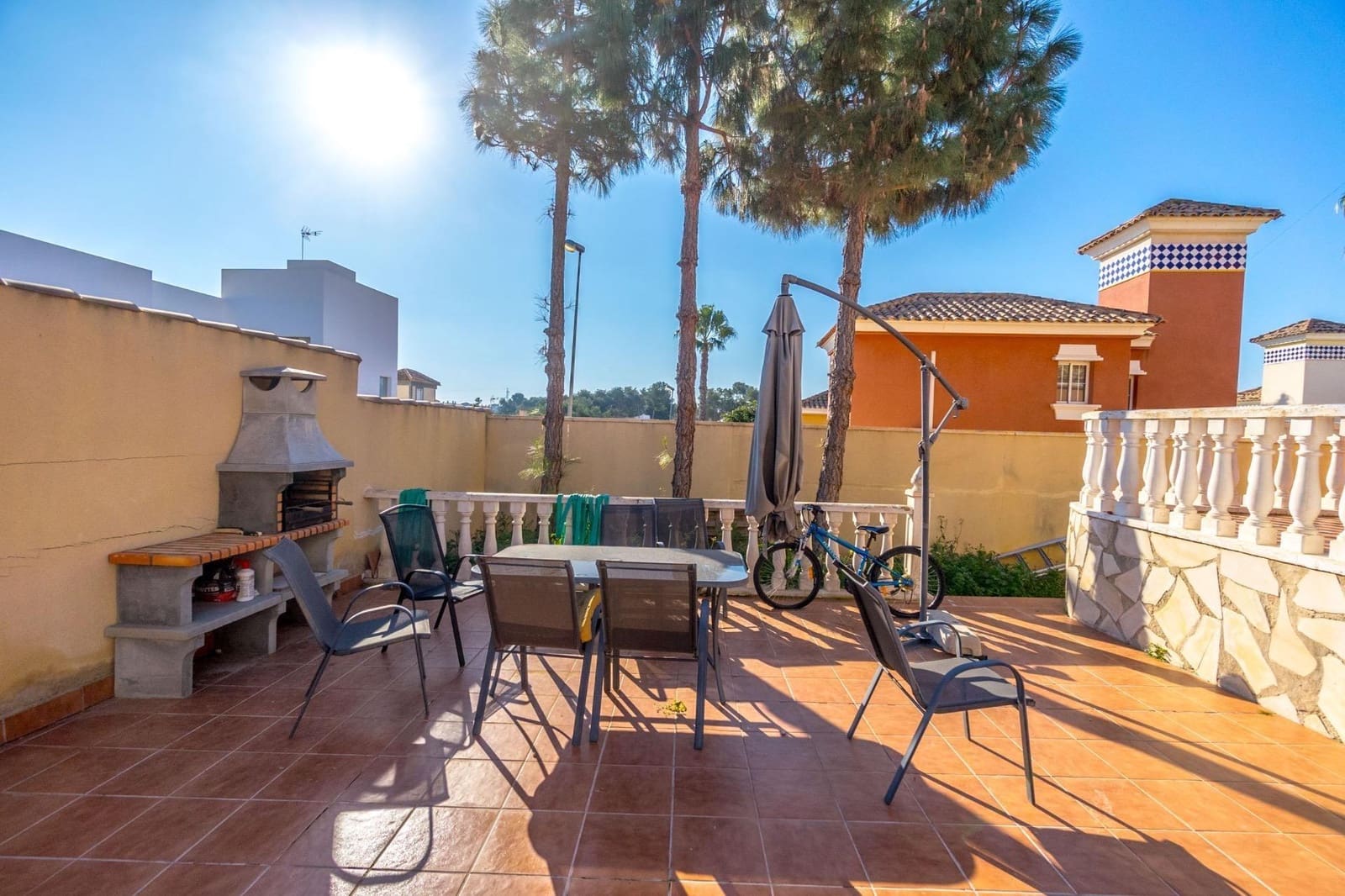 3 bedroom Villa for sale in Orihuela Costa with pool - € 339,000 (Ref: 8884332)