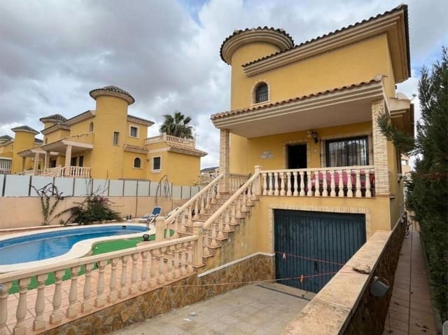3 soverom Villa til salgs i Villamartín - Las Filipinas, Orihuela med svømmebasseng garasje - € 355 000 (Ref: 8962331)