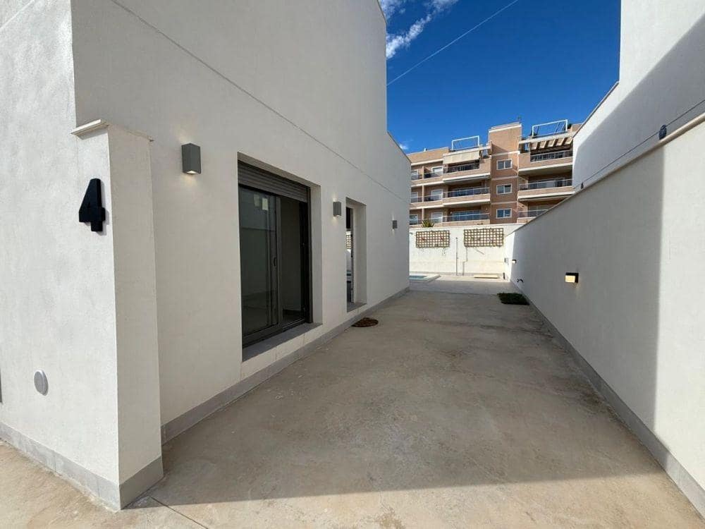 3 bedroom Villa for sale in Los Dolses with pool - € 439,900 (Ref: 8982624)