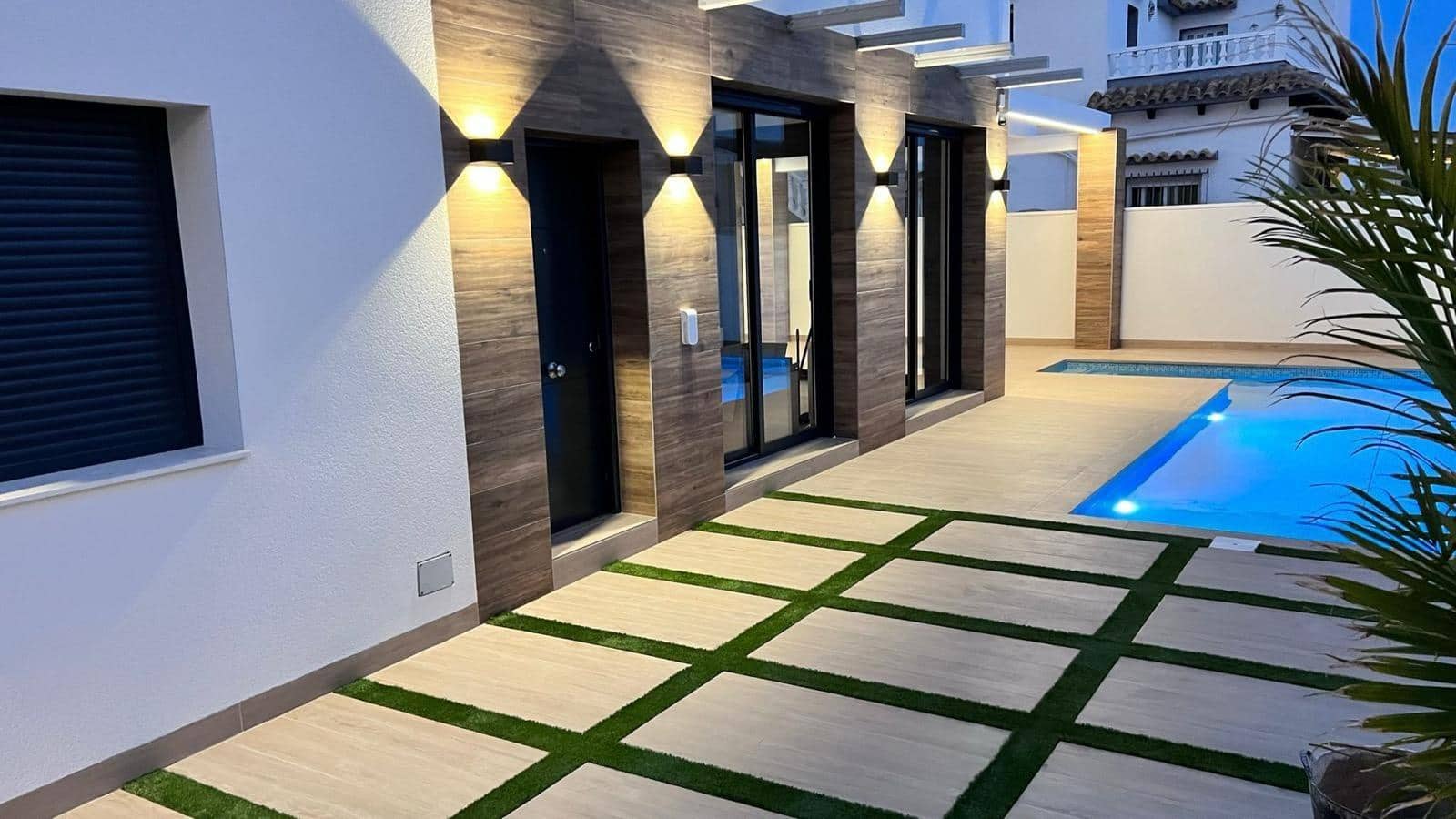 3 bedroom Villa for sale in Orihuela Costa with pool - € 619,900 (Ref: 9065121)