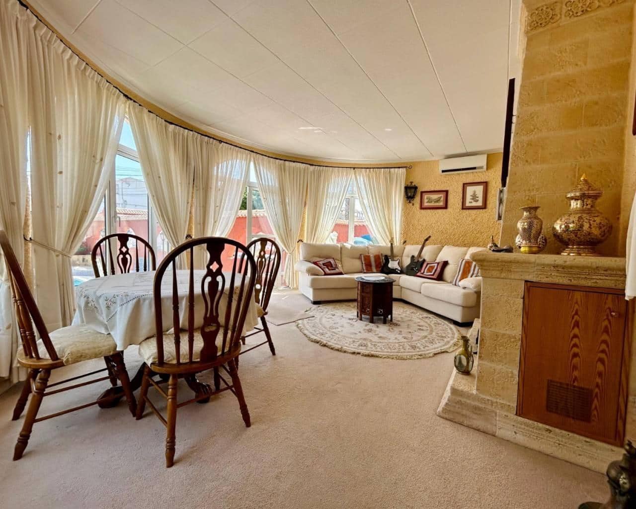 3 soveværelse Villa til salg i La Siesta med swimmingpool - € 359.000 (Ref: 9162194)