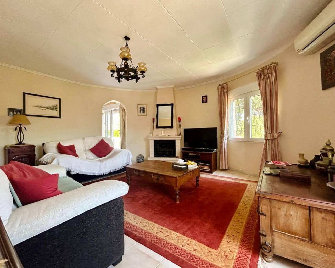 3 soveværelse Villa til salg i La Siesta med swimmingpool - € 359.000 (Ref: 9162194)