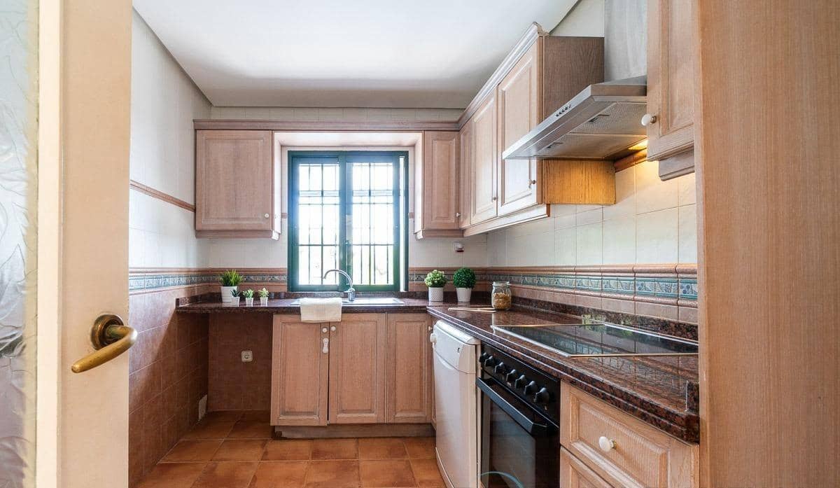 3 chambre Villa/Maison à vendre à Villamartin avec piscine - 379 000 € (Ref: 9198448)