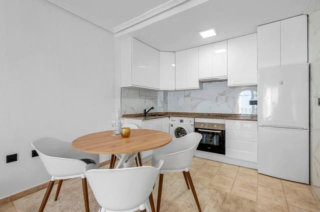 2 makuuhuone Huoneisto myytävänä paikassa La Zenia, Orihuela - 164 950 € (Ref: 9226972)