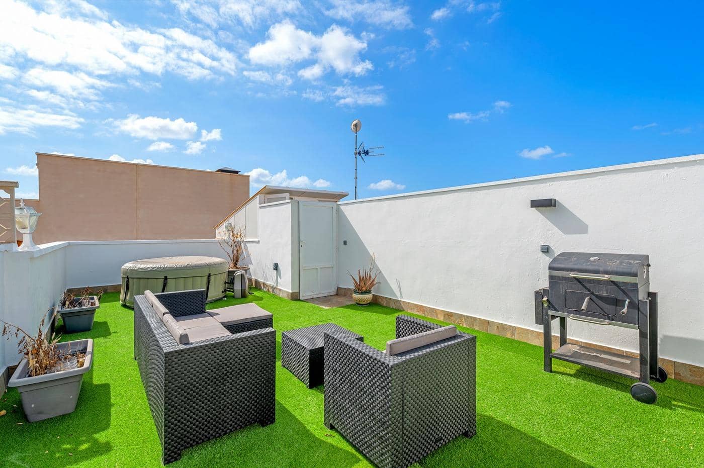 2 soveværelse Lejlighed til salg i La Zenia - € 164.950 (Ref: 9226972)