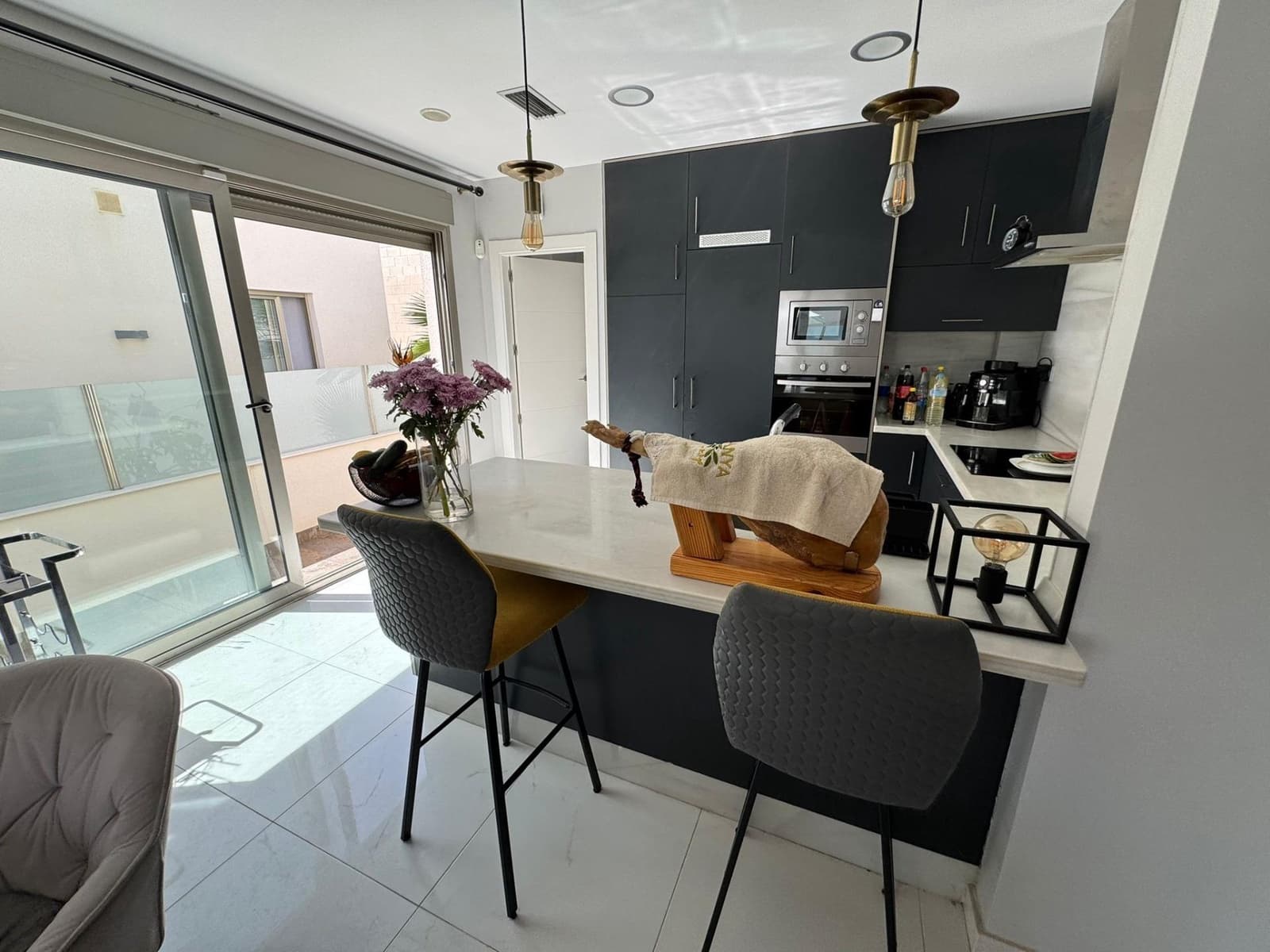 5 bedroom Villa for sale in Orihuela Costa with pool - € 487,000 (Ref: 9226976)