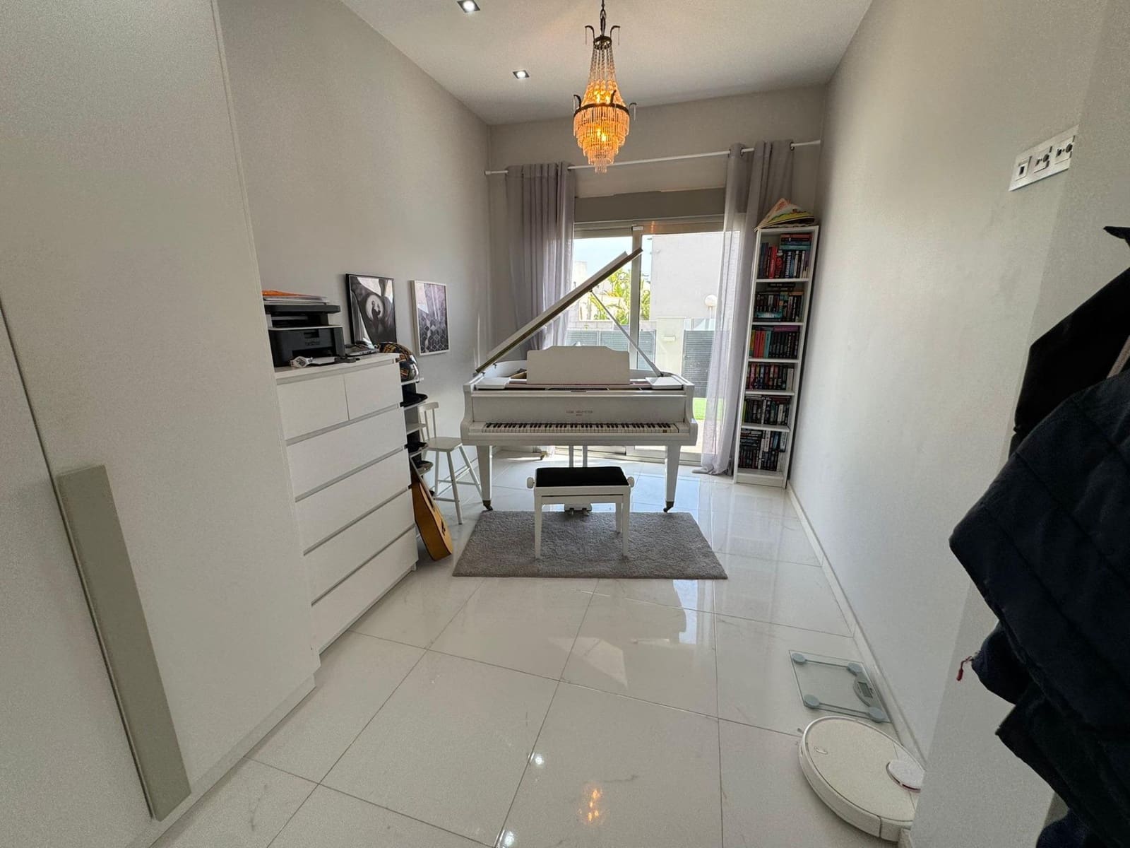 5 bedroom Villa for sale in Orihuela Costa with pool - € 487,000 (Ref: 9226976)