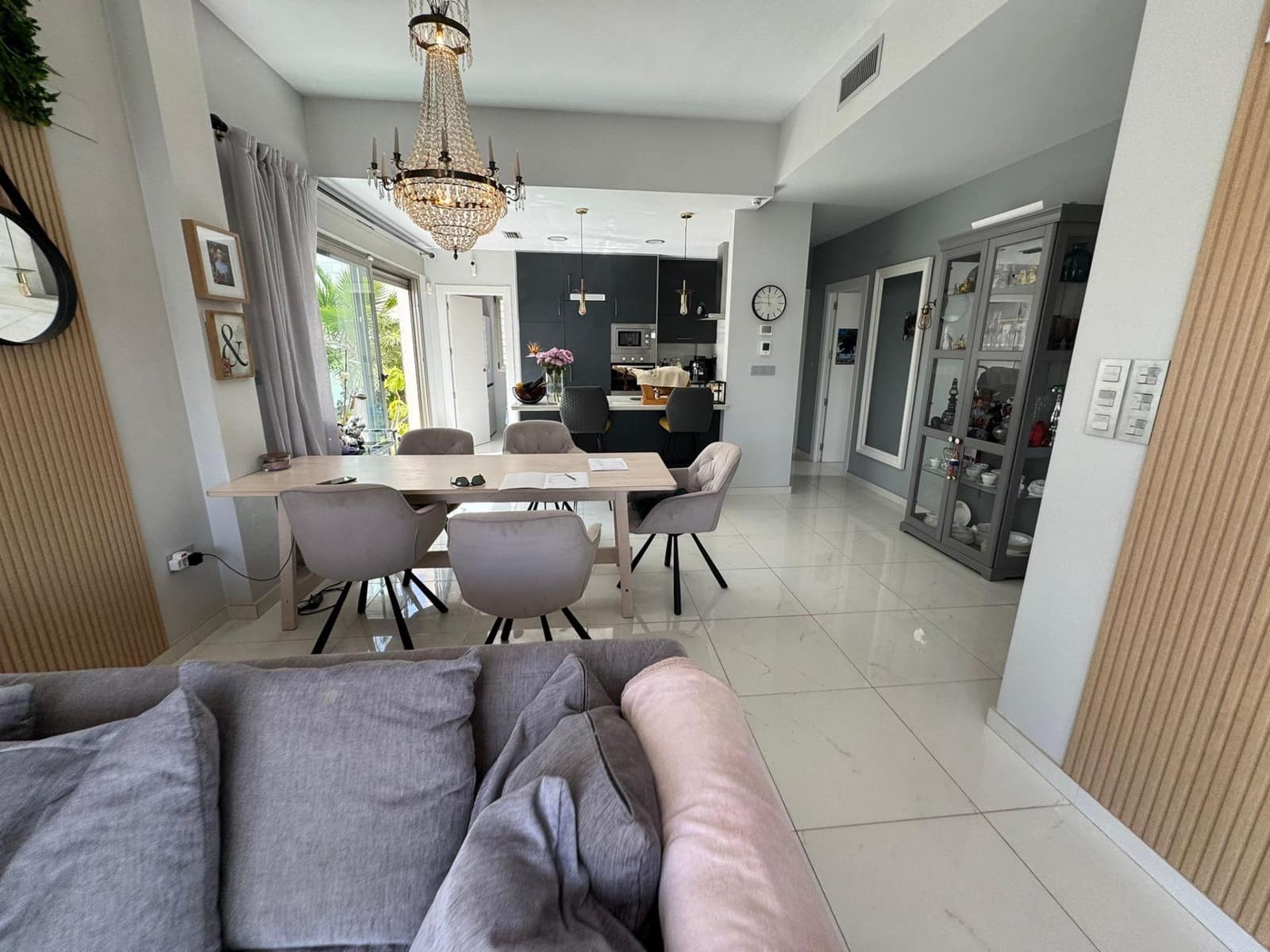 5 bedroom Villa for sale in Orihuela Costa with pool - € 487,000 (Ref: 9226976)