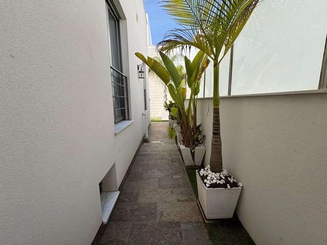 5 soverom Villa til salgs i Orihuela Costa, Orihuela med svømmebasseng - € 487 000 (Ref: 9226976)