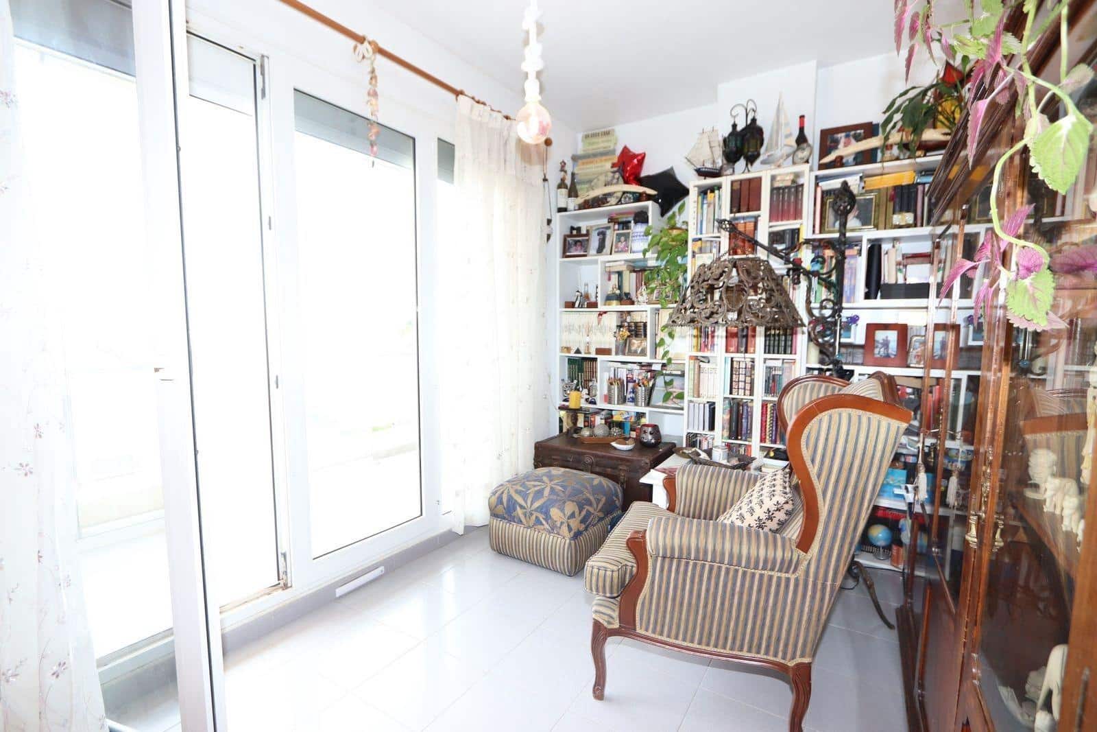 Apartamento de 3 habitaciones en Playa Flamenca en venta con piscina garaje - 340.000 € (Ref: 9310844)