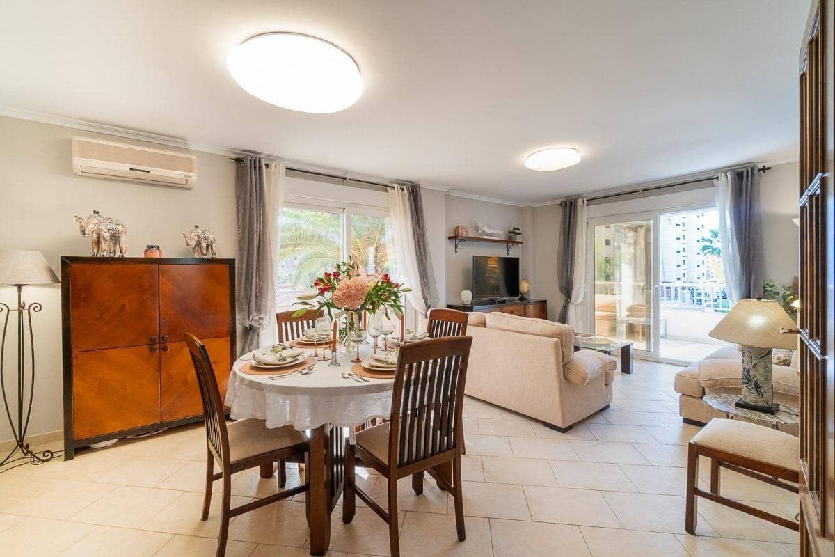 3 bedroom Apartment for sale in Punta Prima with pool - € 249,000 (Ref: 9326414)