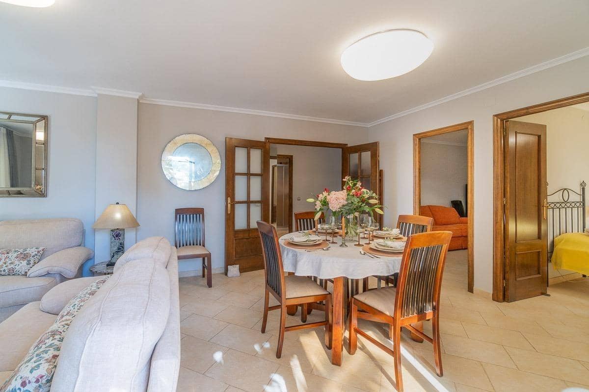 3 bedroom Apartment for sale in Punta Prima with pool - € 249,000 (Ref: 9326414)