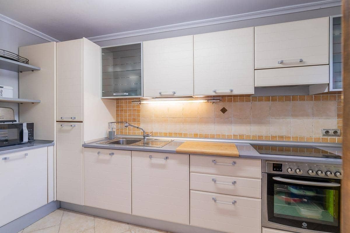 3 bedroom Apartment for sale in Punta Prima with pool - € 249,000 (Ref: 9326414)