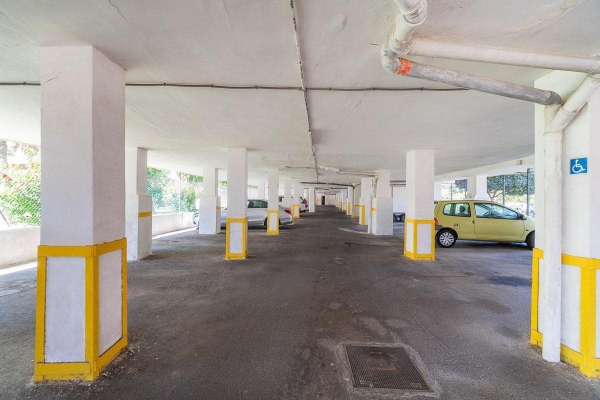 3 bedroom Apartment for sale in Punta Prima with pool - € 249,000 (Ref: 9326414)