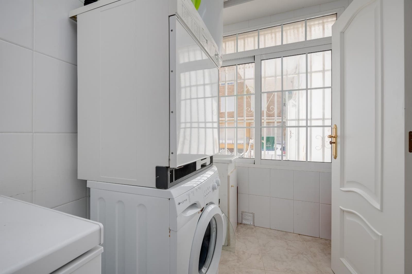 4 soveværelse Lejlighed til salg i Torrevieja med garage - € 389.500 (Ref: 9330581)