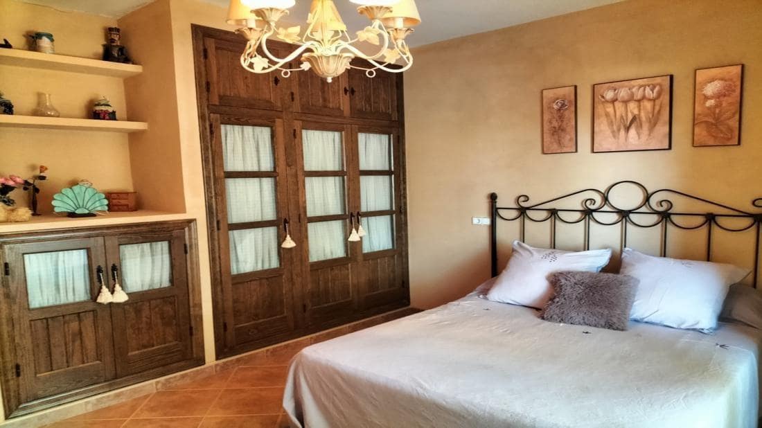 5 camera da letto Villa in vendita in San Miguel de Salinas con piscina garage - 475.000 € (Rif: 9410929)