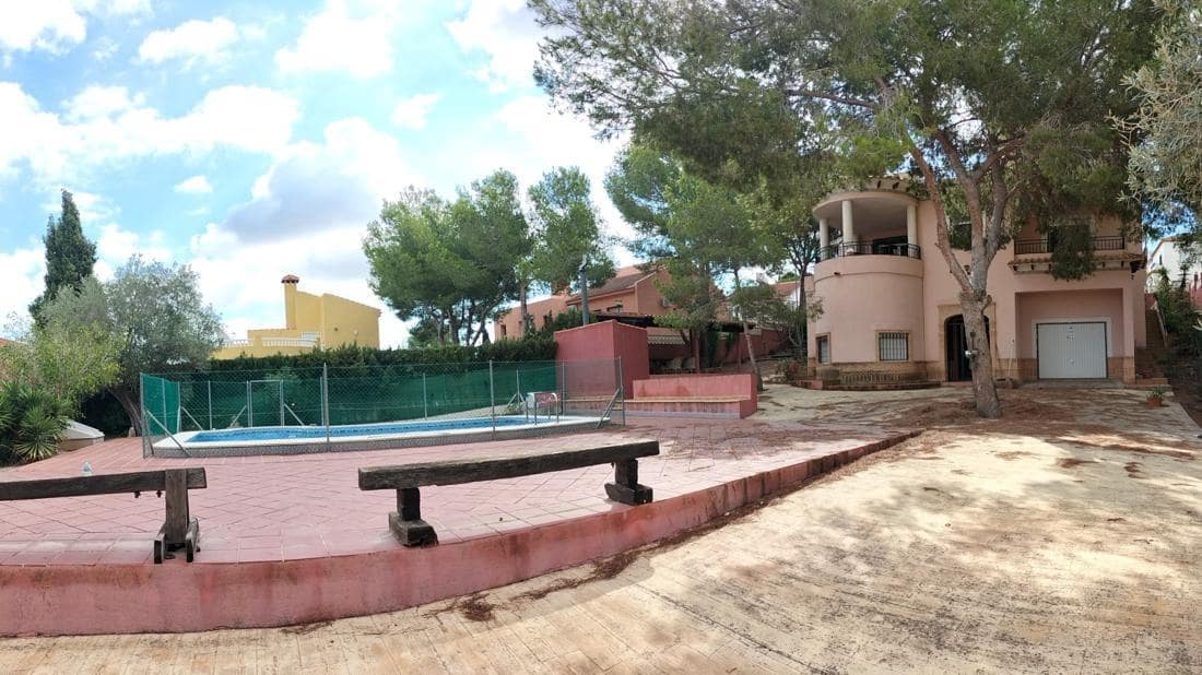 5 bedroom Villa for sale in San Miguel de Salinas with pool garage - € 495,000 (Ref: 9410929)