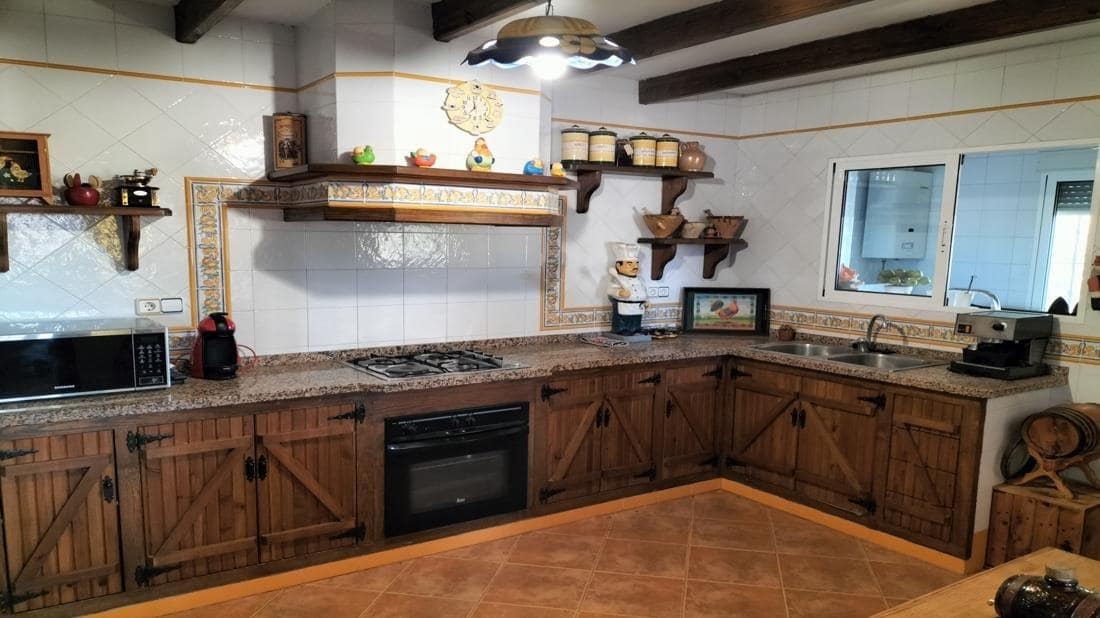 5 bedroom Villa for sale in San Miguel de Salinas with pool garage - € 495,000 (Ref: 9410929)