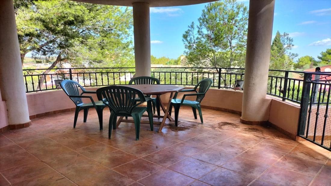 5 bedroom Villa for sale in San Miguel de Salinas with pool garage - € 495,000 (Ref: 9410929)