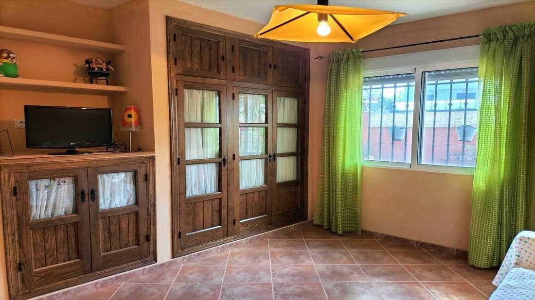 5 bedroom Villa for sale in San Miguel de Salinas with pool garage - € 495,000 (Ref: 9410929)