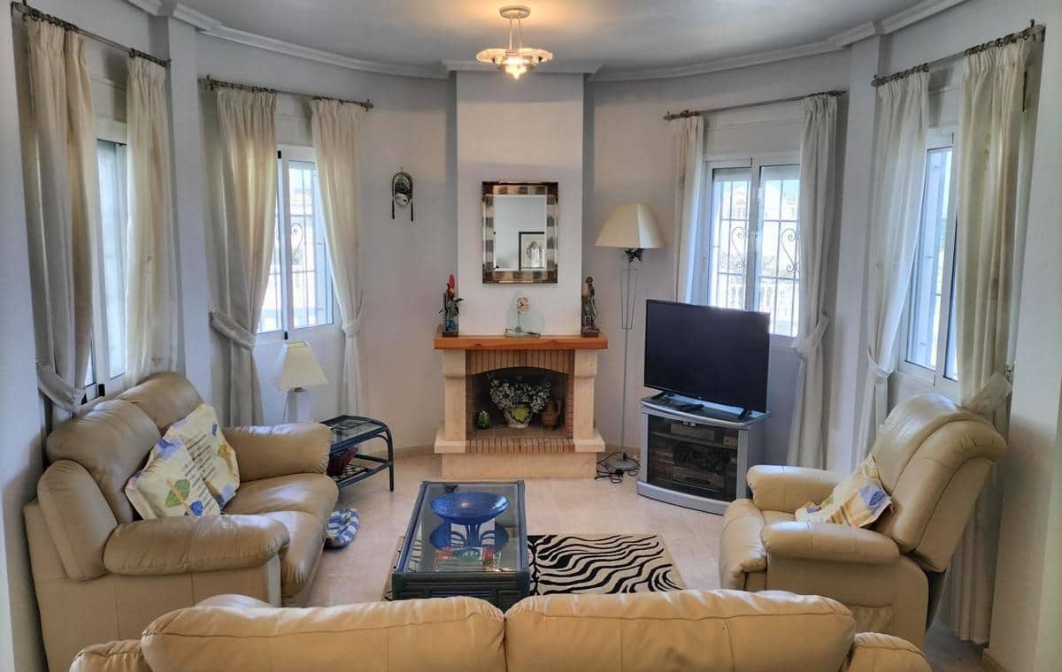 3 slaapkamer Villa te koop in Bigastro met zwembad - € 230.000 (Ref: 9410930)