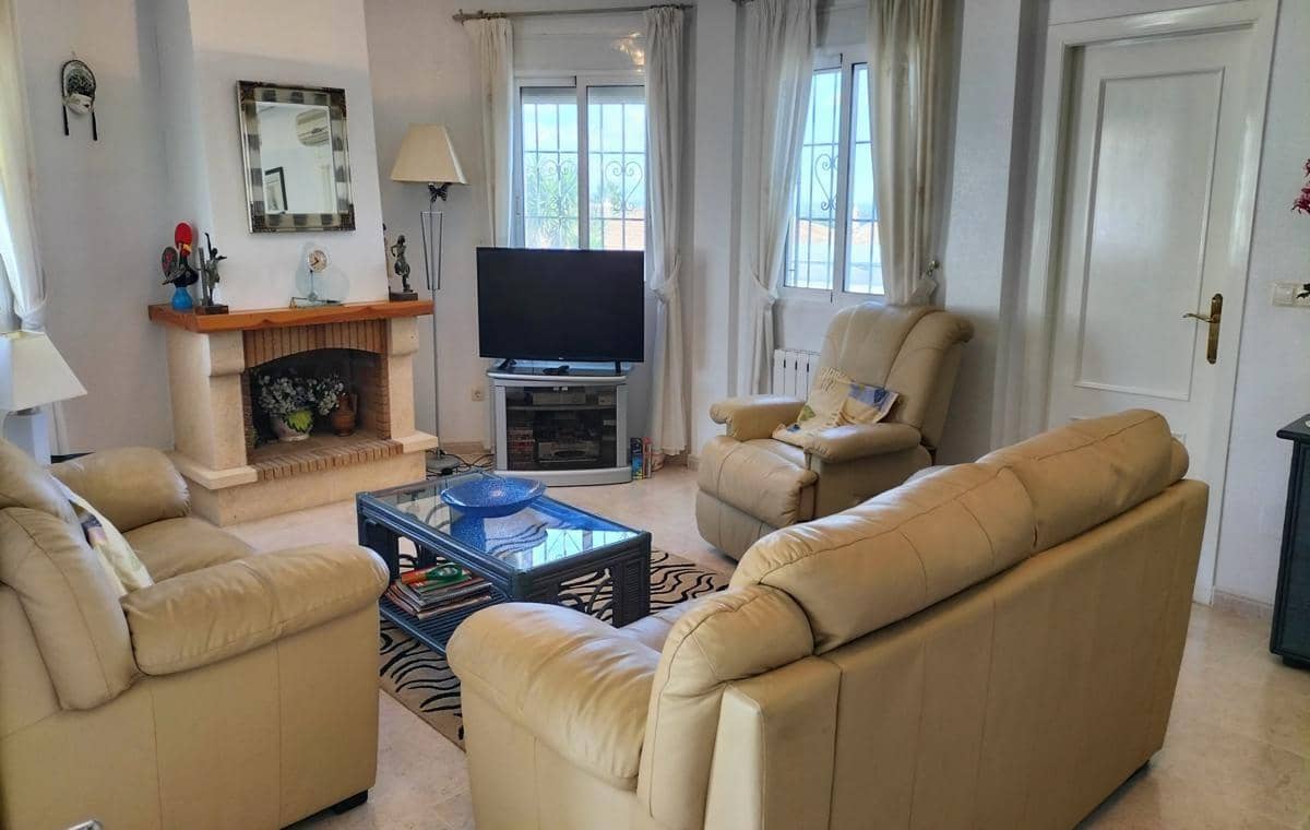 3 slaapkamer Villa te koop in Bigastro met zwembad - € 230.000 (Ref: 9410930)