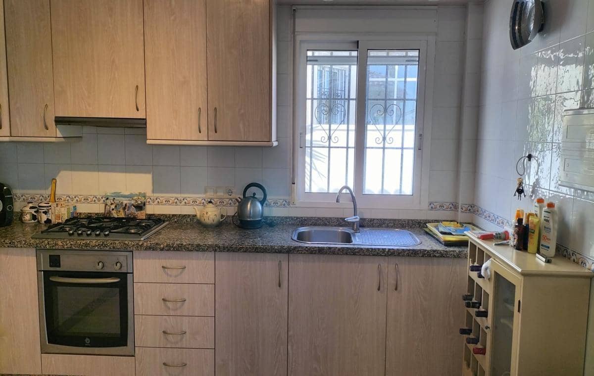 3 slaapkamer Villa te koop in Bigastro met zwembad - € 230.000 (Ref: 9410930)