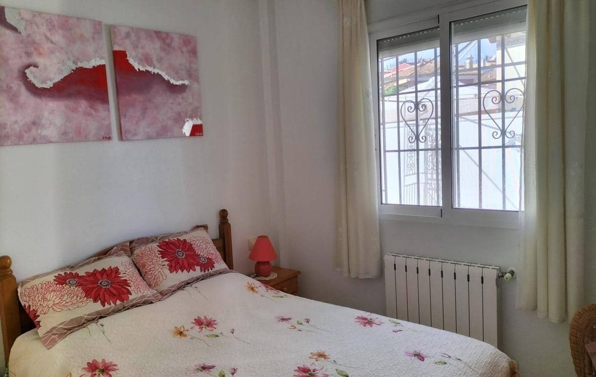 3 slaapkamer Villa te koop in Bigastro met zwembad - € 230.000 (Ref: 9410930)