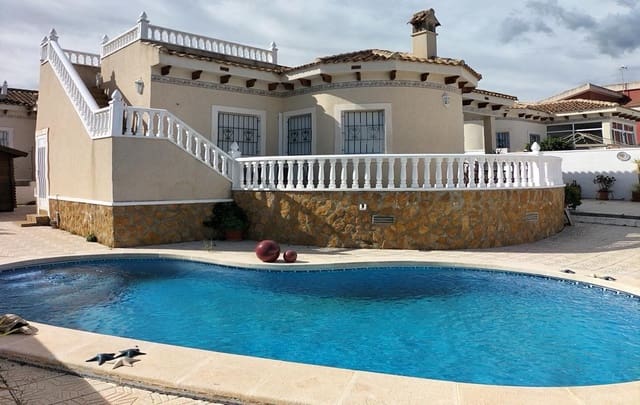 3 bedroom Villa for sale in Bigastro with pool - € 230,000 (Ref: 9410930)